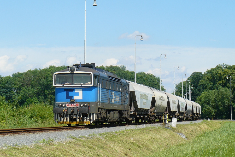 750 326-1