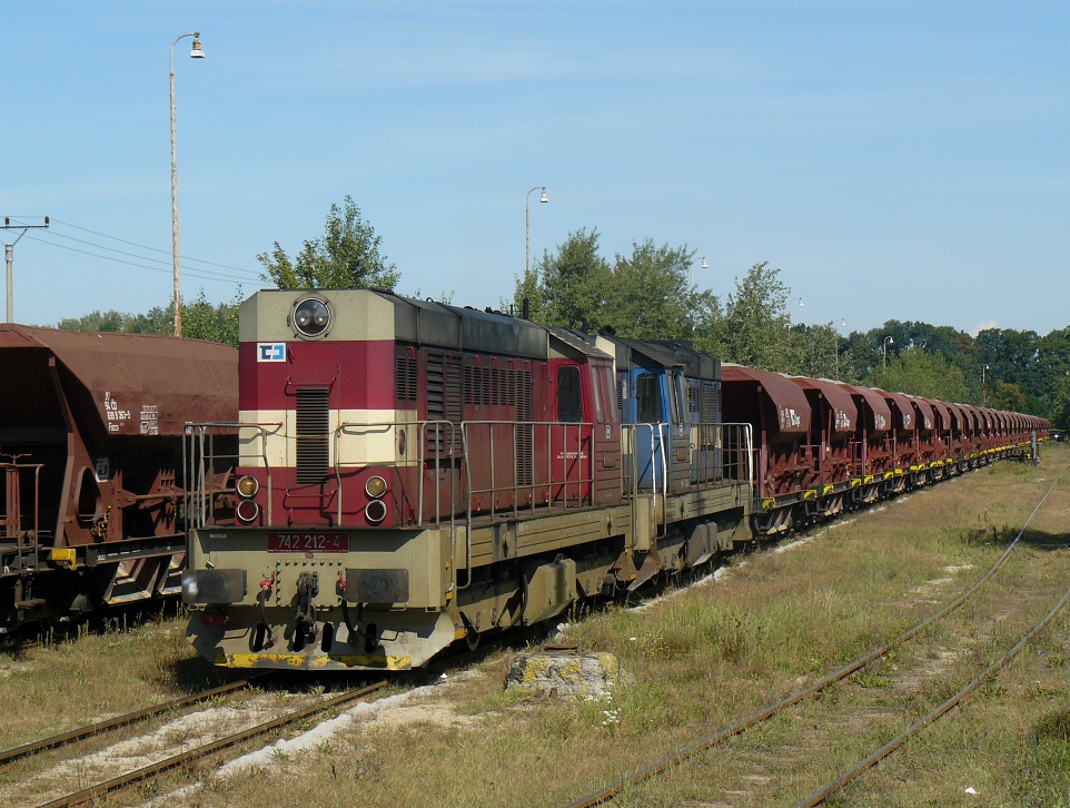 742 212-4