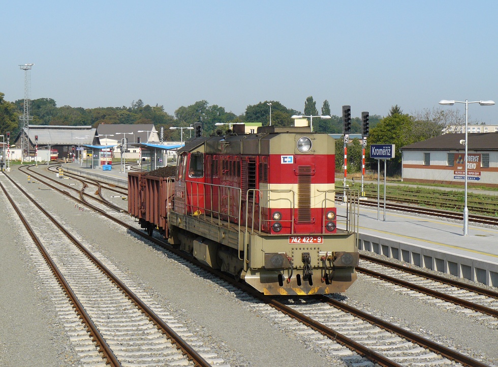 742 422-9