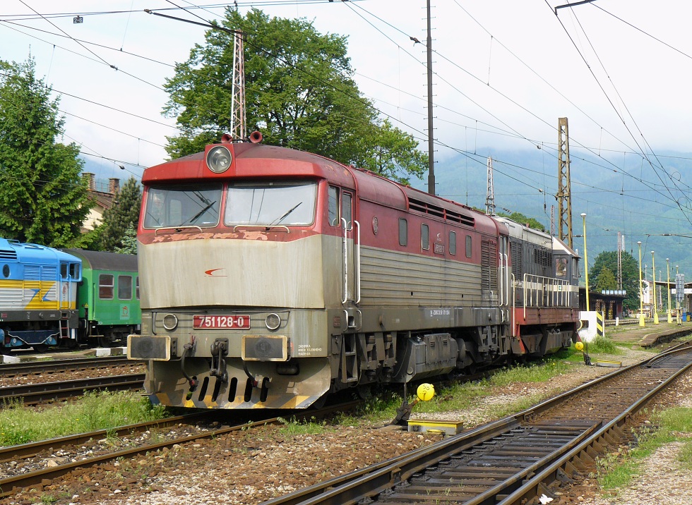 751 128-0