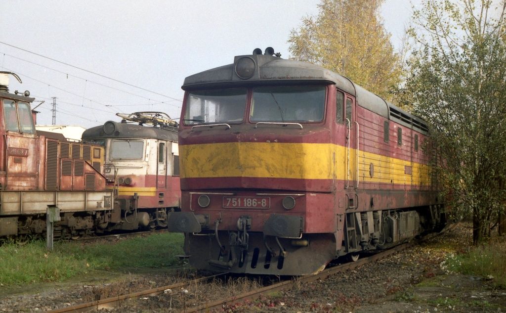 751 186-8