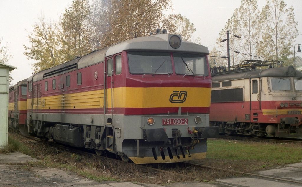 751 090-2