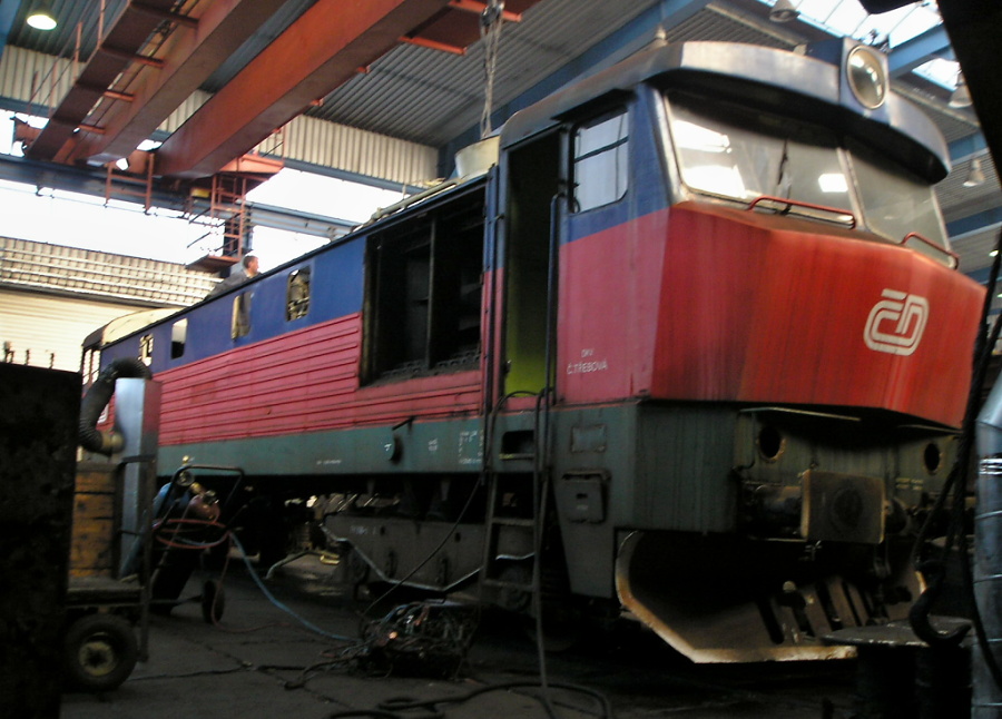 751 049-8