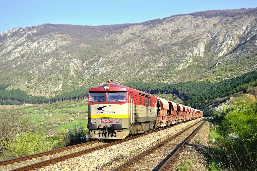 751 059-7
