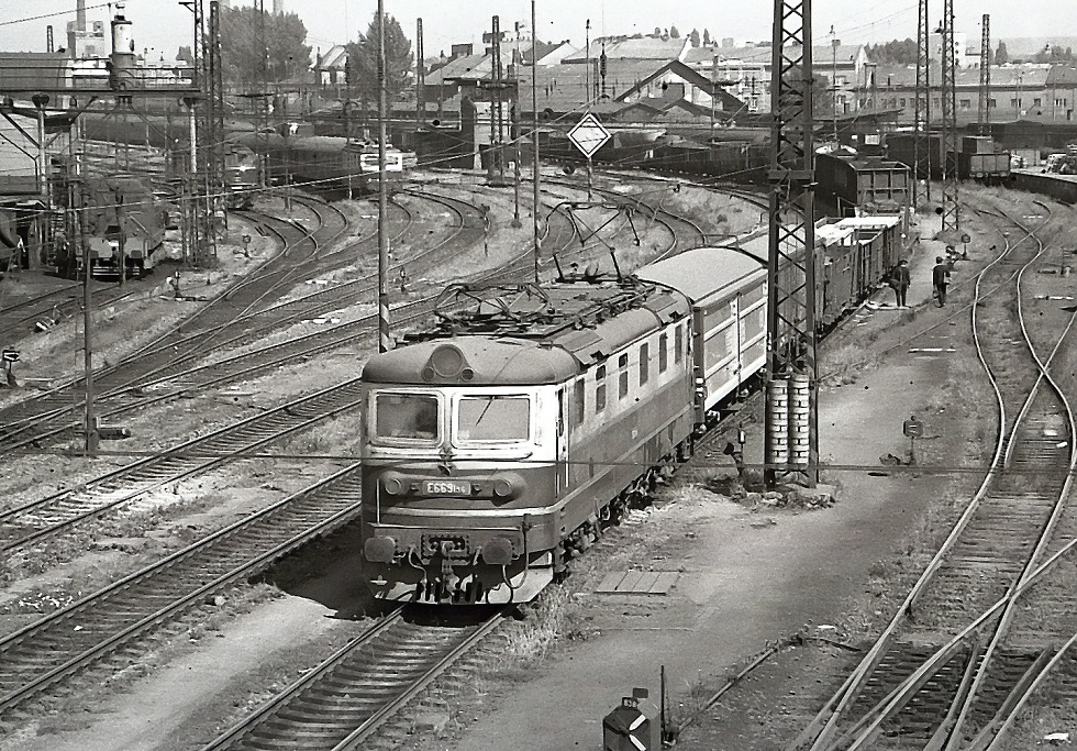 E669.196
