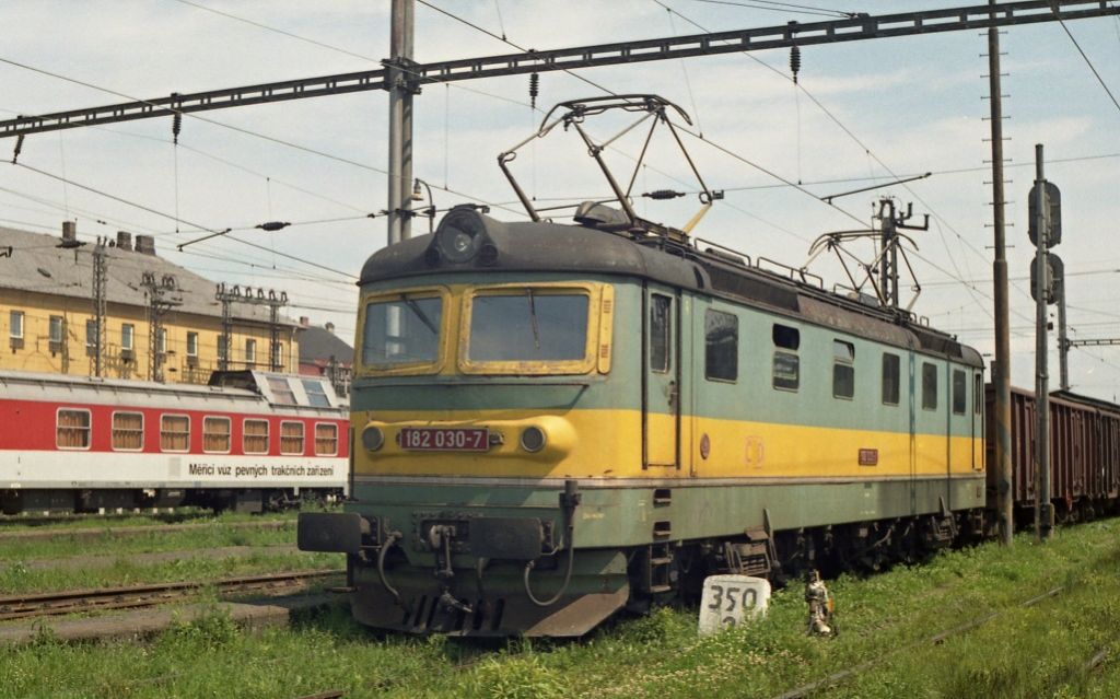 182 030-7