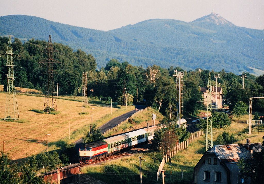 749 258-0