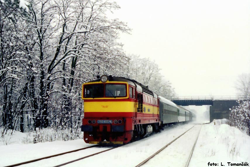 750 400-4