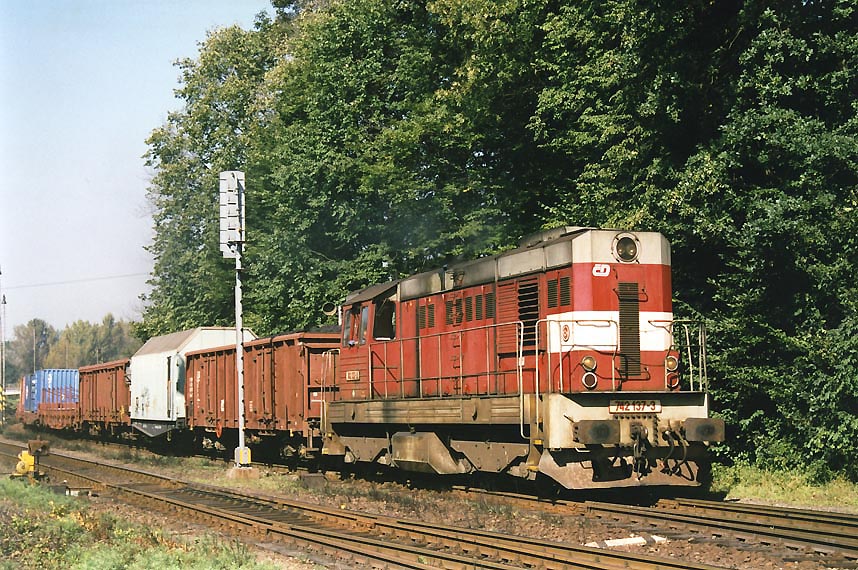742 137-3