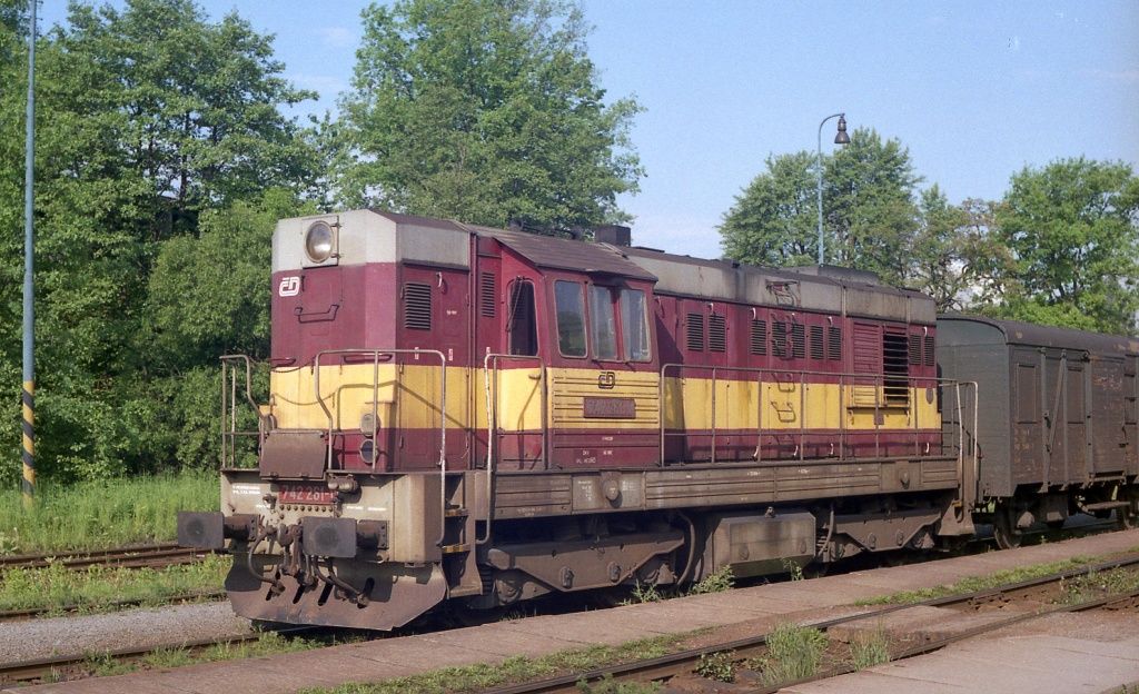 742 261-1