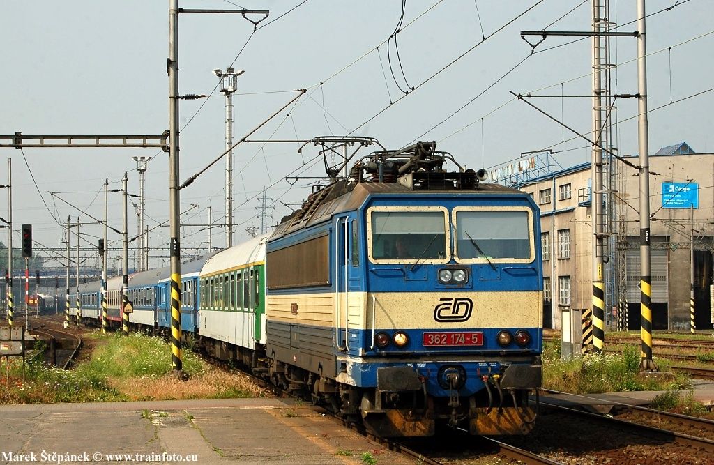 362 174-5