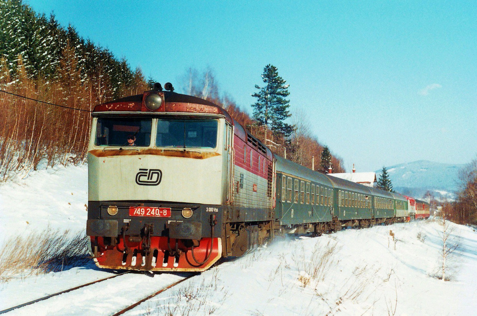 749 240-8