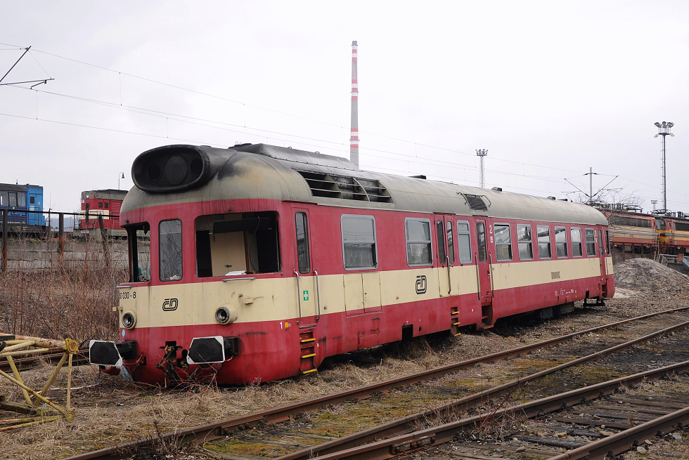 850 030-8
