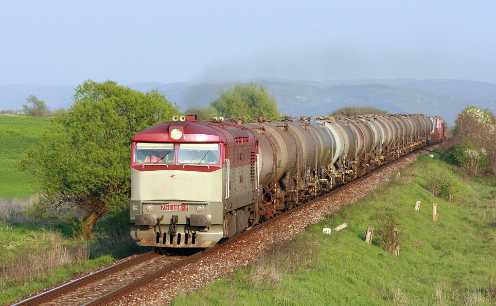 751 196-7