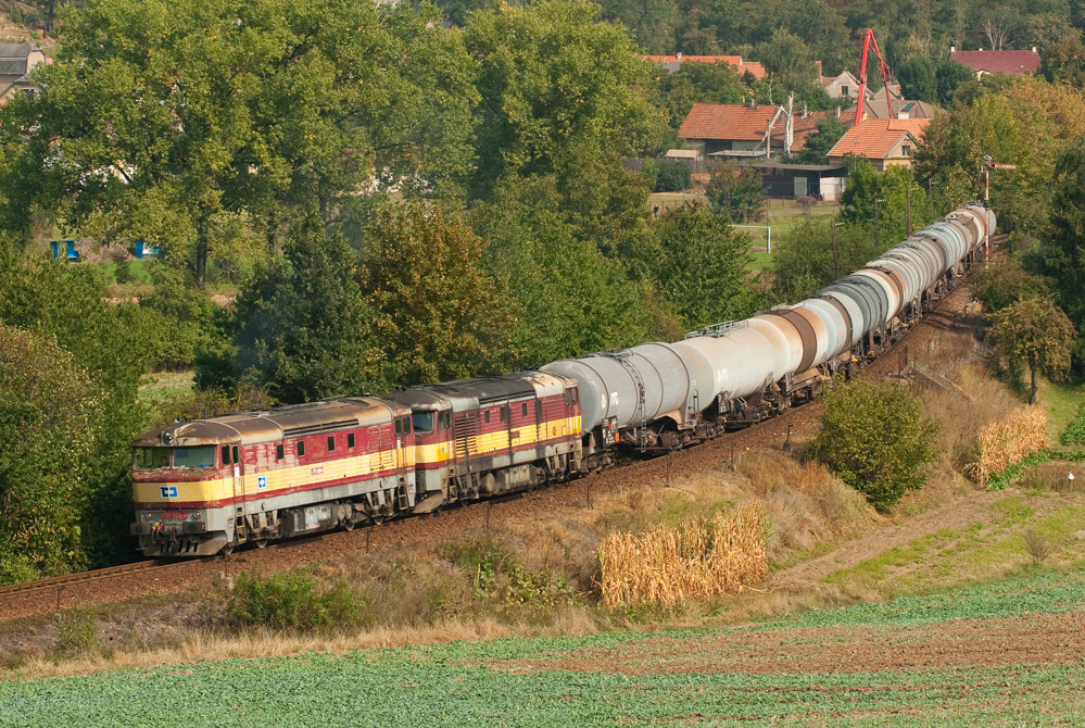 751 228-8