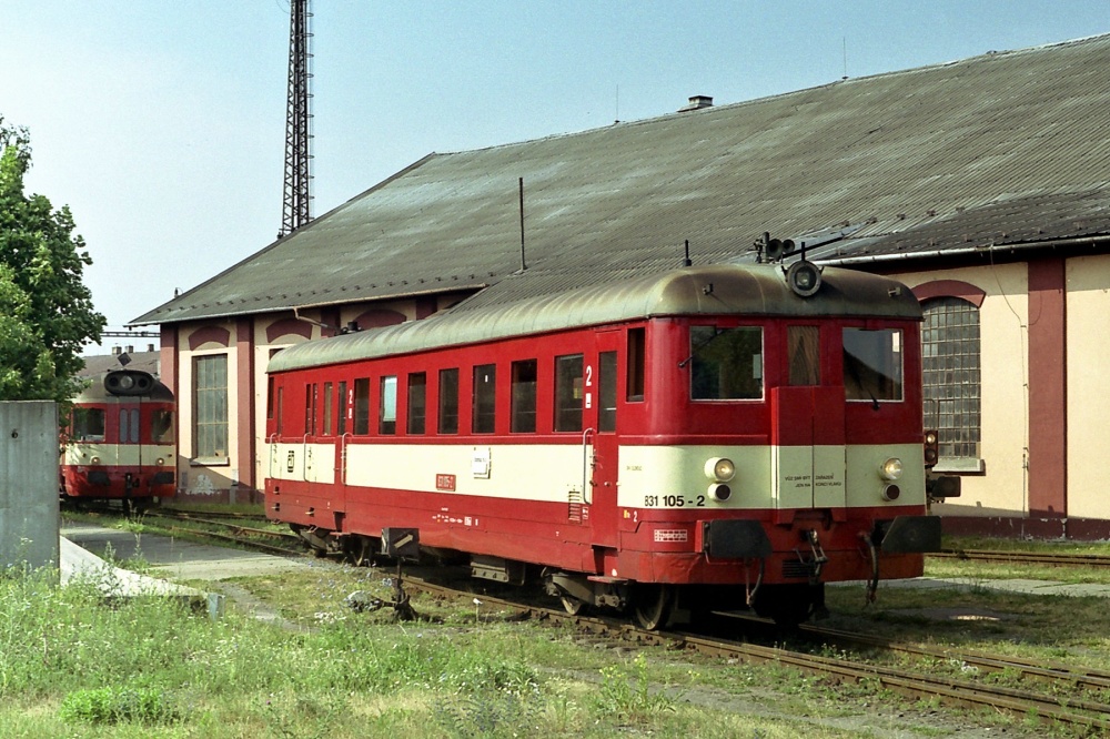 831 105-2