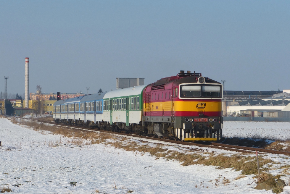 754 062-8