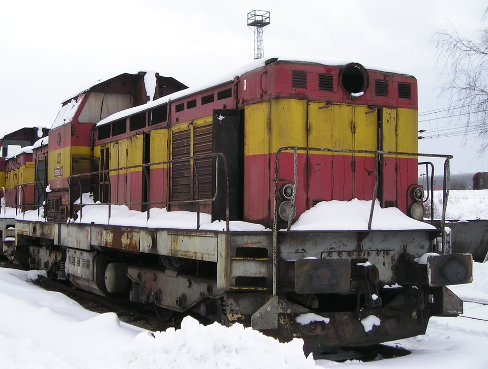 735 062-2