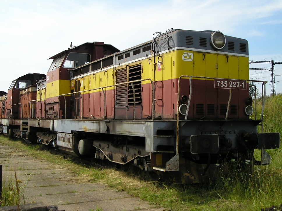 735 227-1
