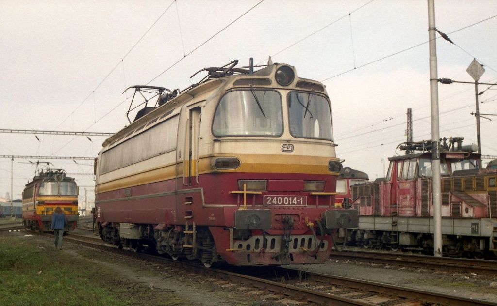 240 014-1