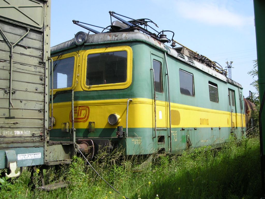 100 002-5