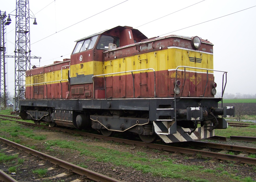 735 057-2