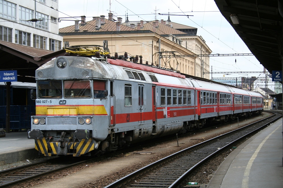 560 027-5