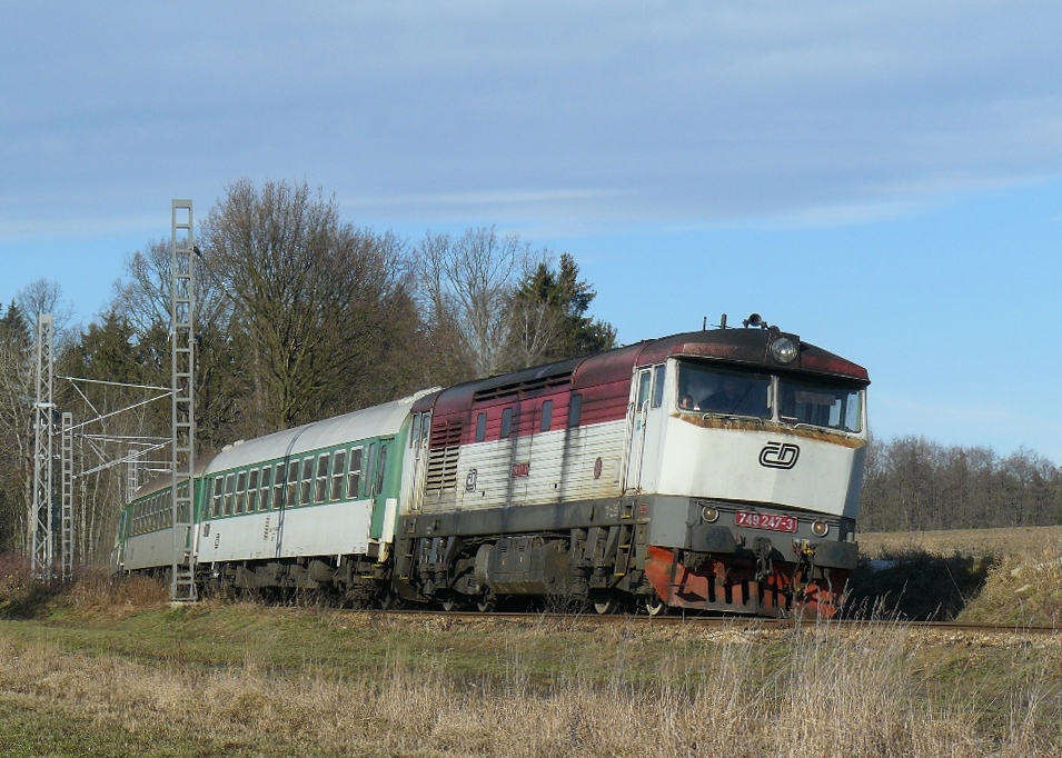 749 247-3