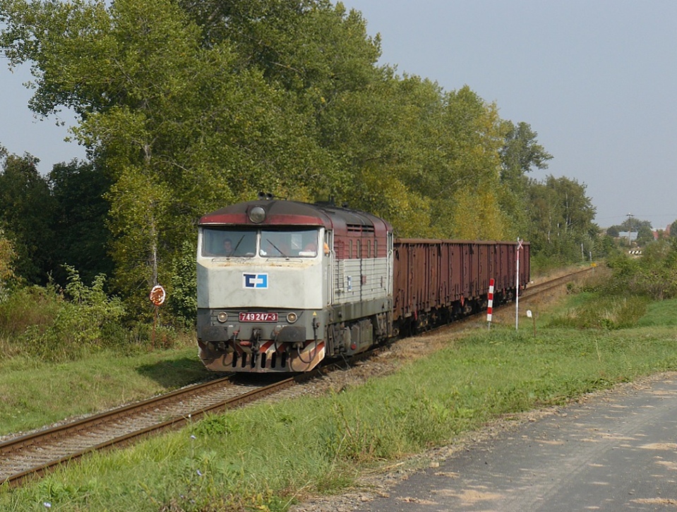 749 247-3