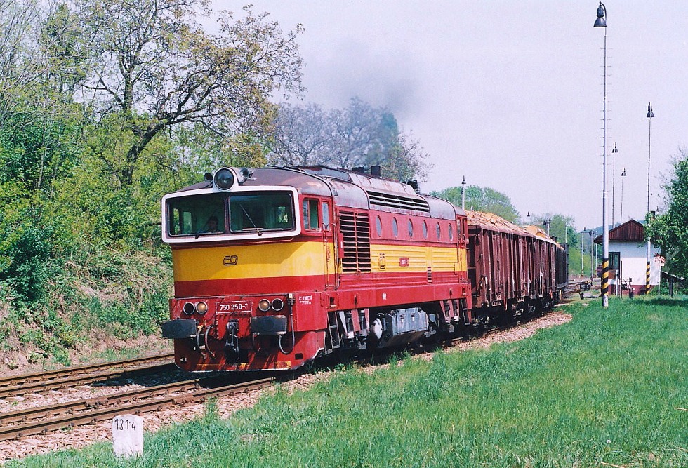 750 250-3