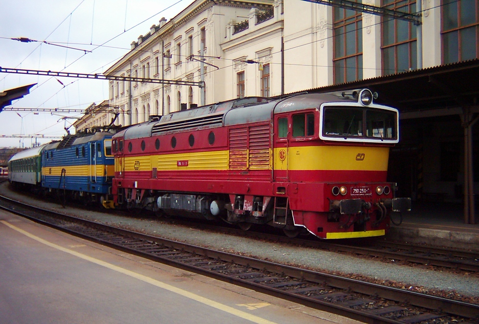 750 250-3