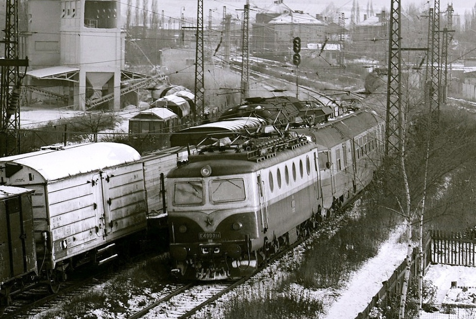 E499.024