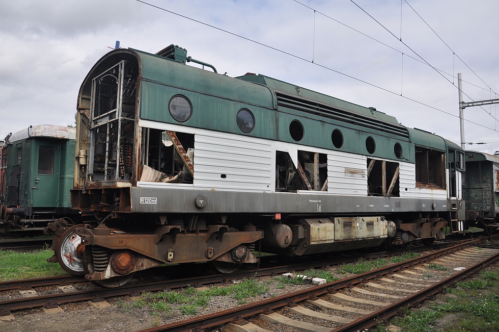 750 289-1