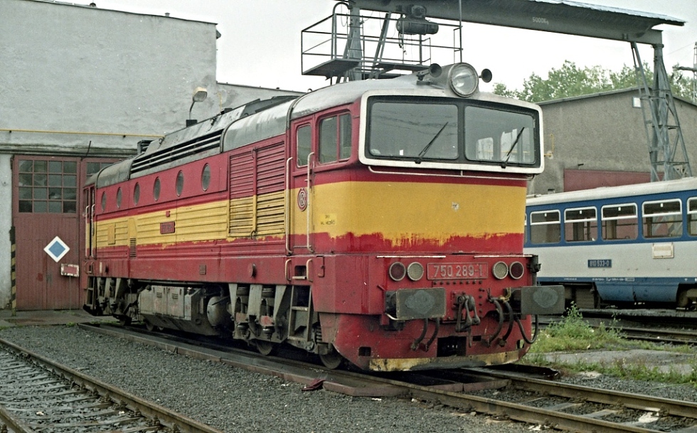 750 289-1