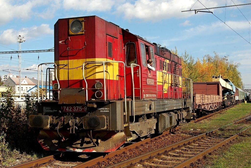 742 375-9