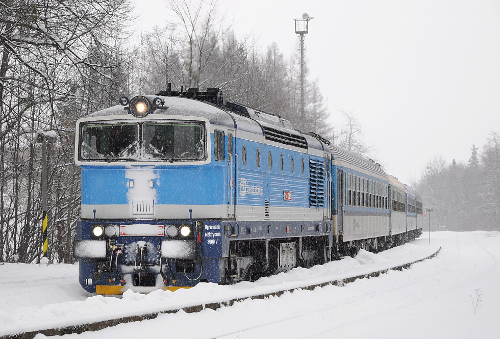 754 028-9
