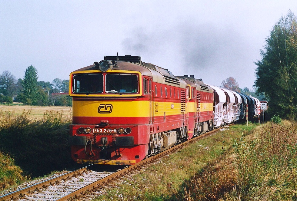 753 279-9