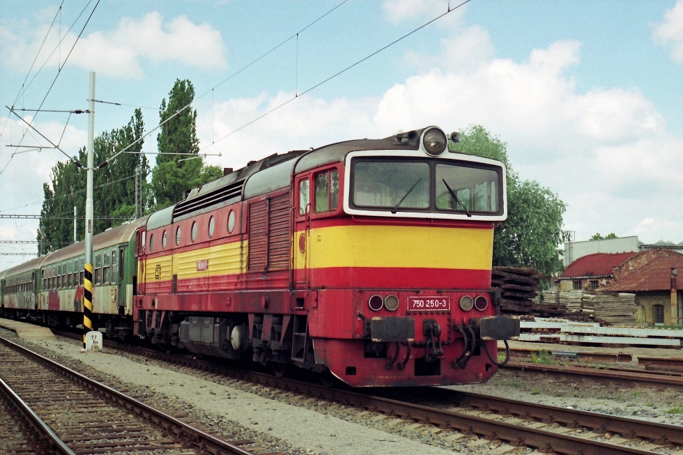 750 250-3