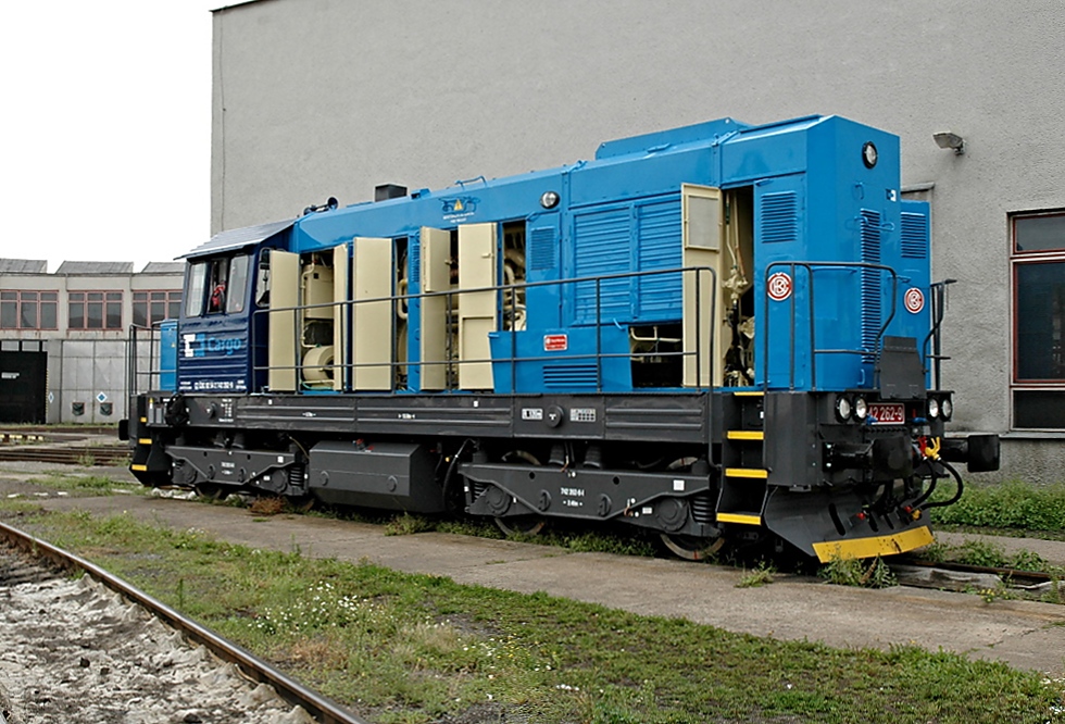 742 262-9
