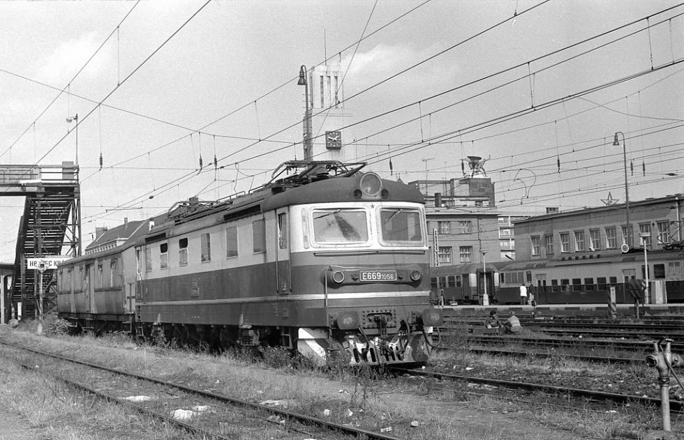 E669.1056