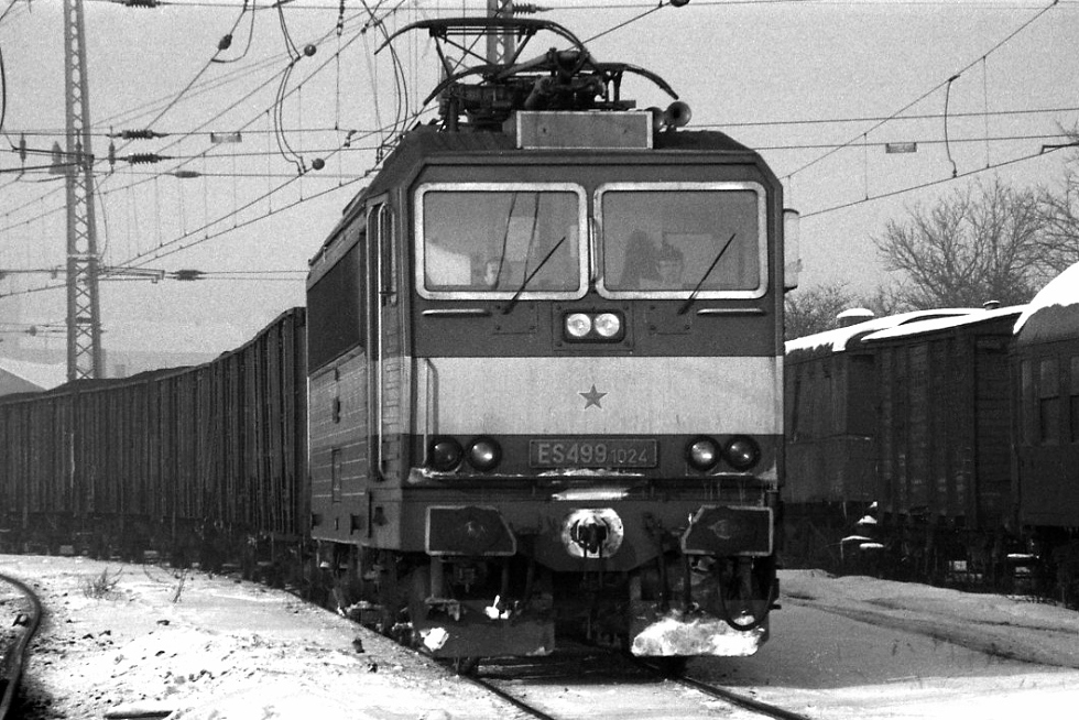 ES499.1024