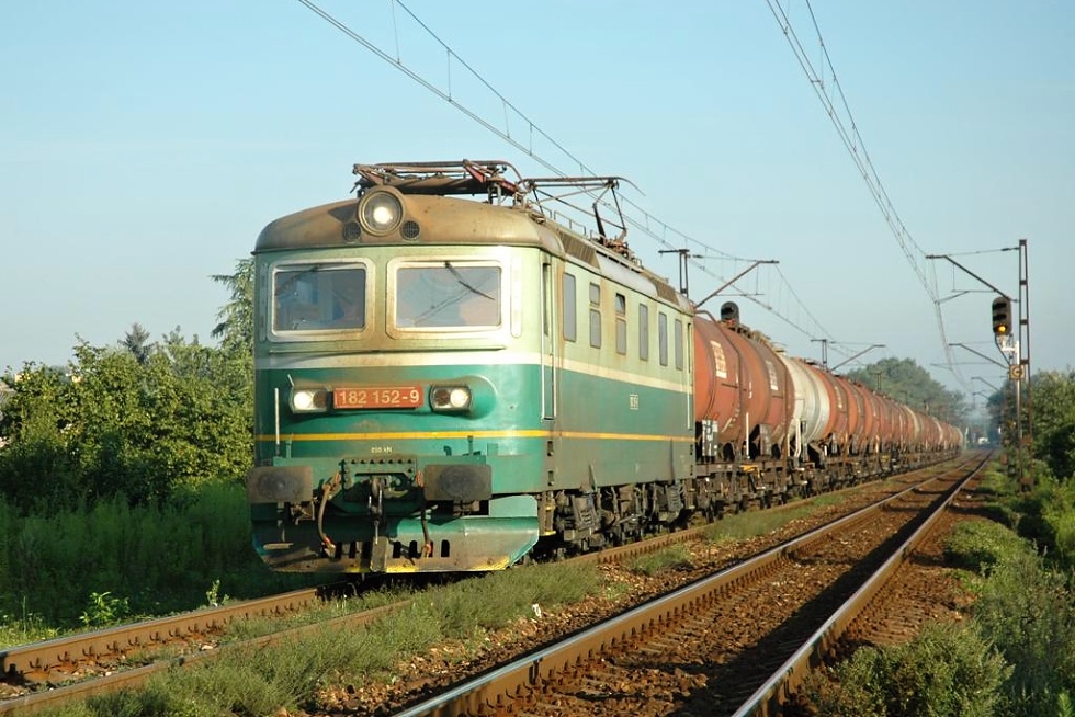 182 152-9