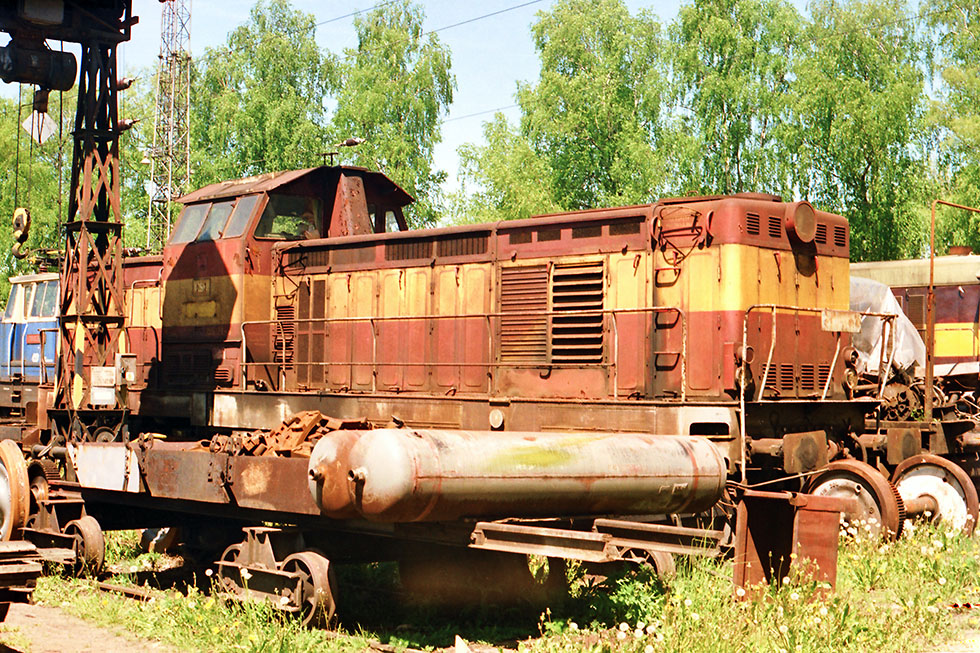 735 101-8