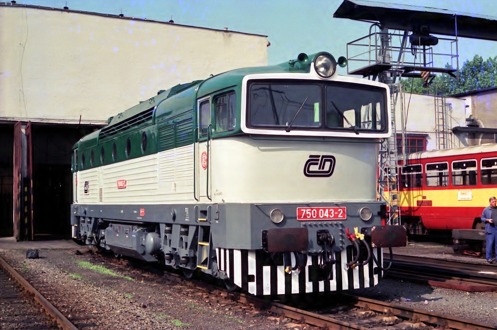 750 043-2