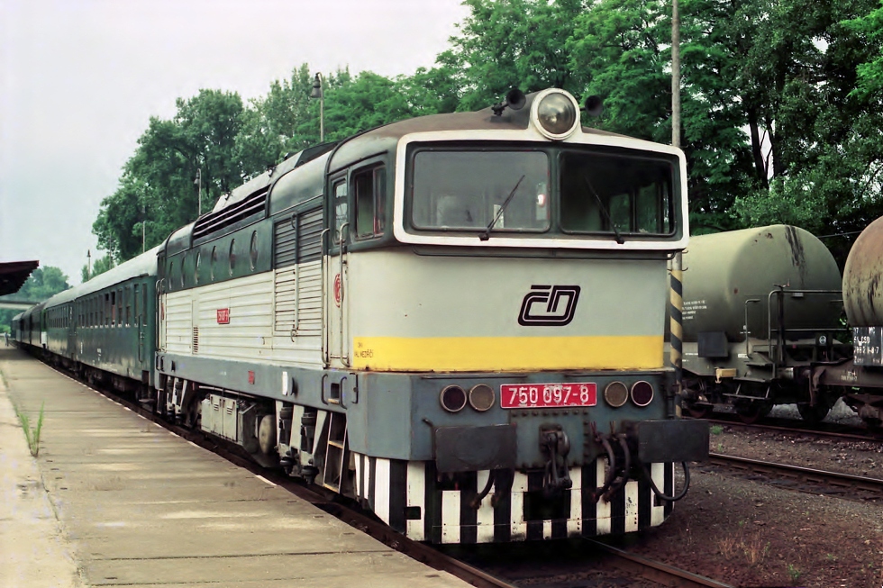 750 097-8