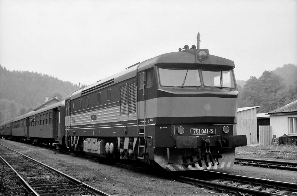 751 041-5