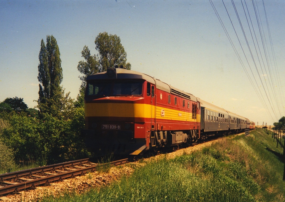 751 039-9