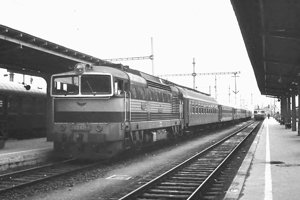 753 021-5
