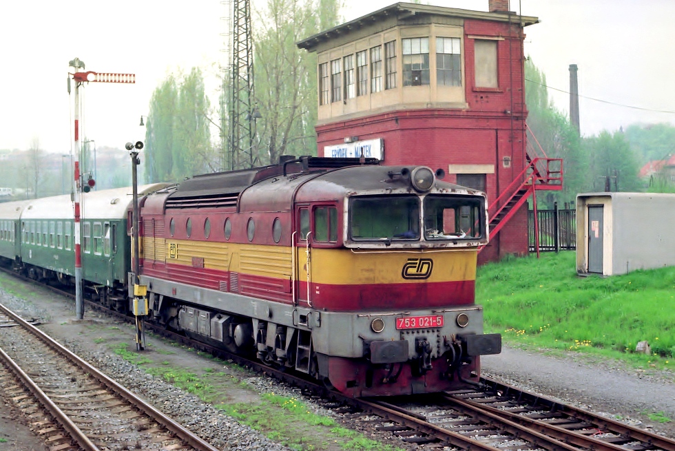 753 021-5