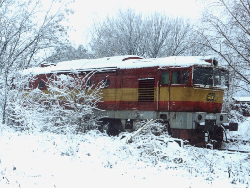 753 021-5